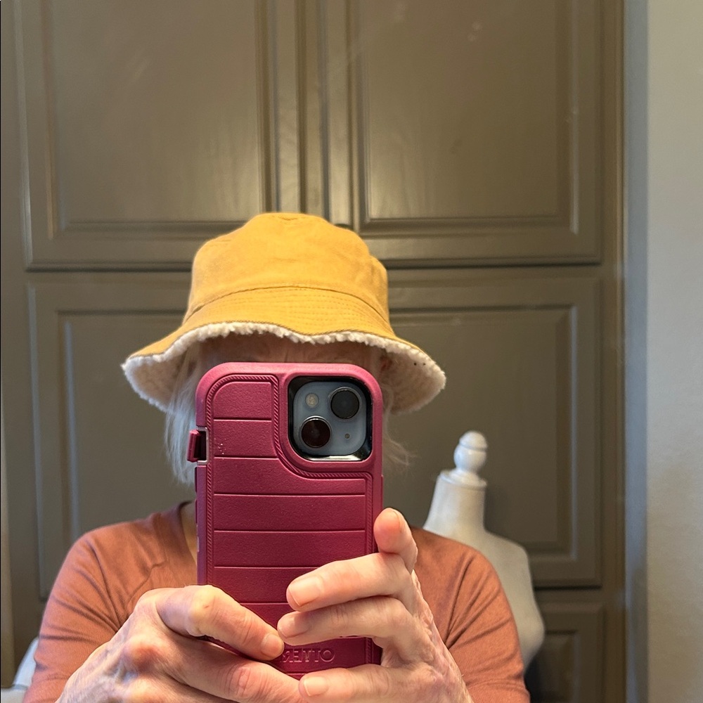 Reversible Bucket Hat - Picture 3 of 7